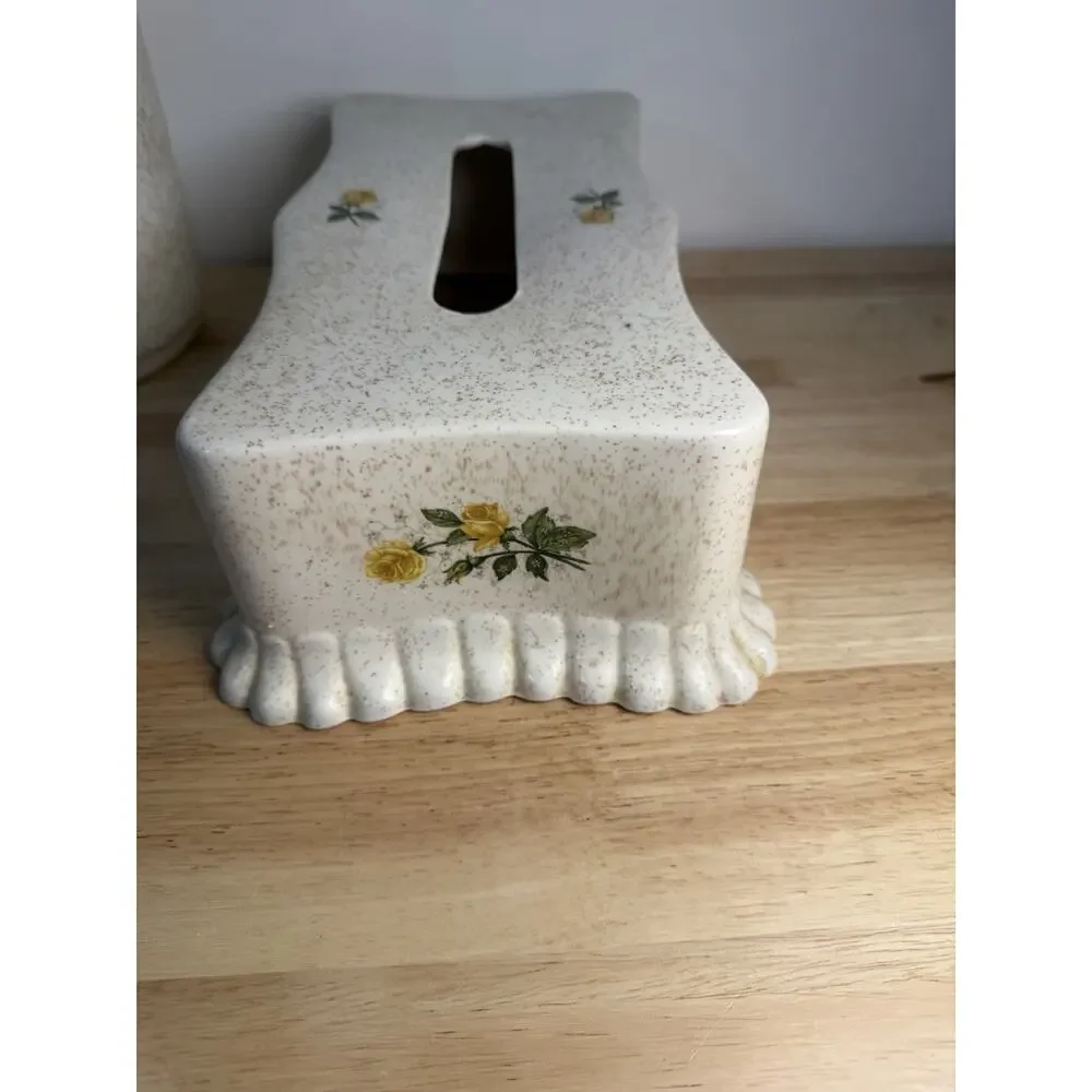 VTG 1983 Ceramic Vanity Bathroom Set of 4 Speckled Yellow Floral Design READ